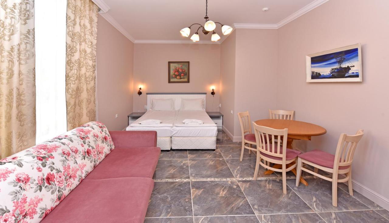 Sirena Palace Family Hotel Obzor Eksteriør billede