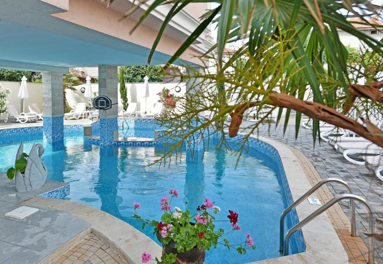 Sirena Palace Family Hotel Obzor Eksteriør billede
