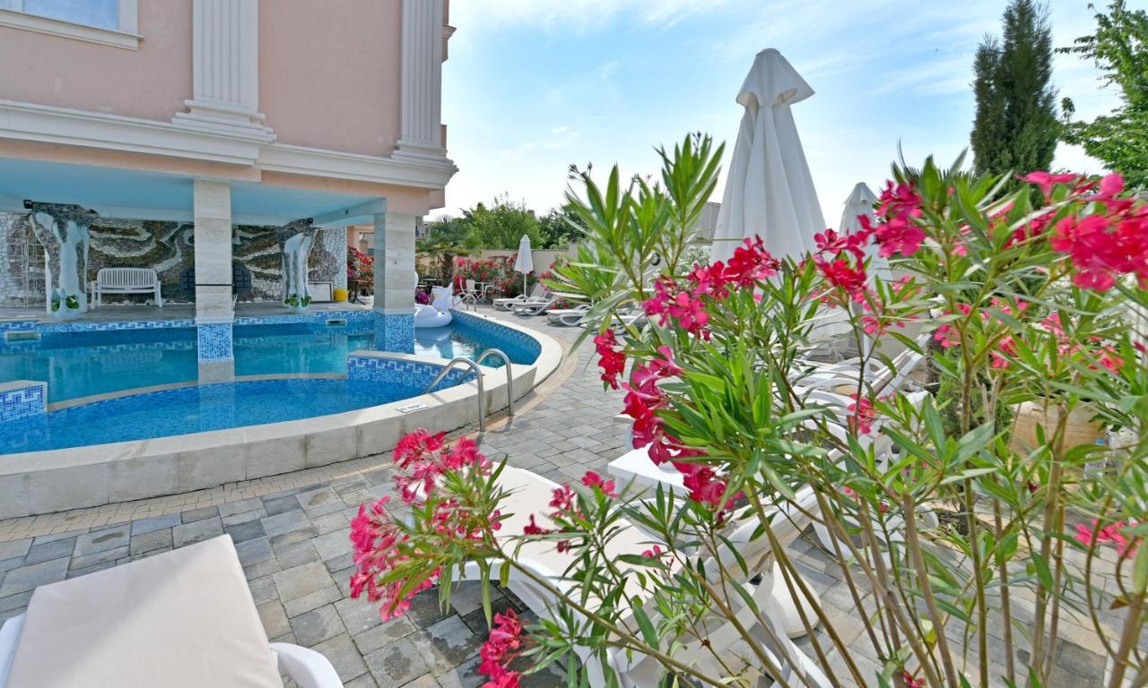 Sirena Palace Family Hotel Obzor Eksteriør billede