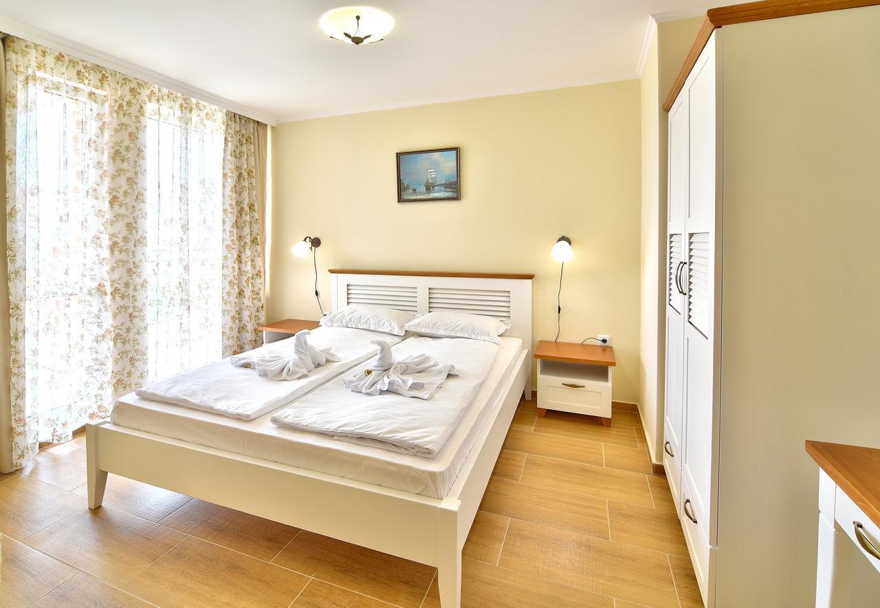 Sirena Palace Family Hotel Obzor Eksteriør billede