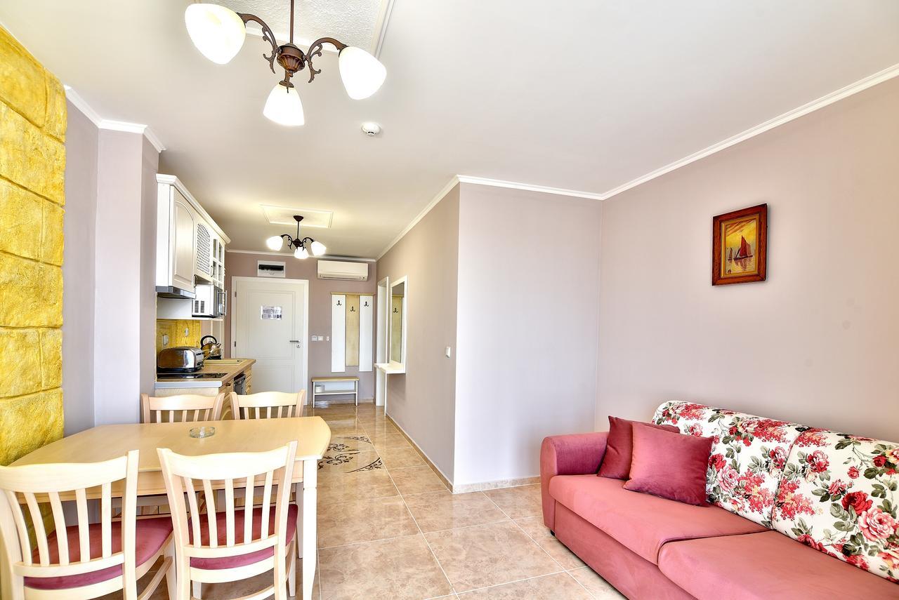 Sirena Palace Family Hotel Obzor Eksteriør billede