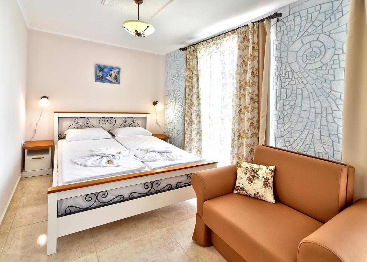 Sirena Palace Family Hotel Obzor Eksteriør billede