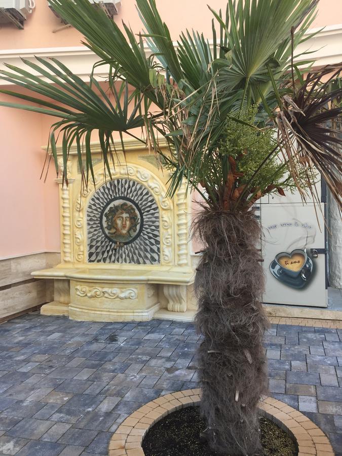 Sirena Palace Family Hotel Obzor Eksteriør billede